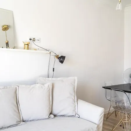 Akicity Graca Pearl * Lisbon